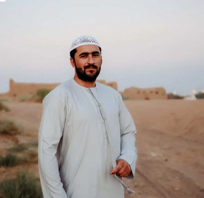 Men's Emirati Thobes